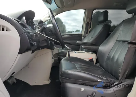 2013 Chrysler Town & Country Touring из США, поврежденный, VIN 2C4RC1BG6DR781777